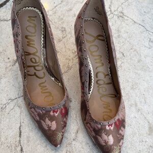 Flowered 3 inch heels